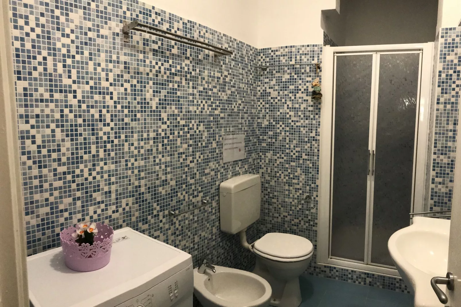 Casa Carducci-Bathroom