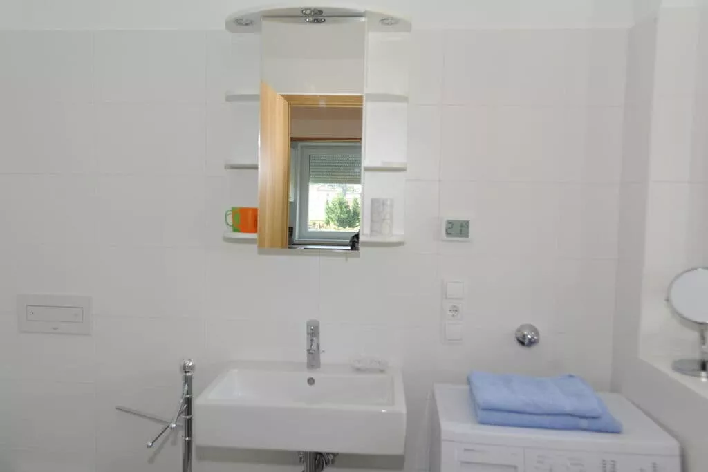72851-Bathroom