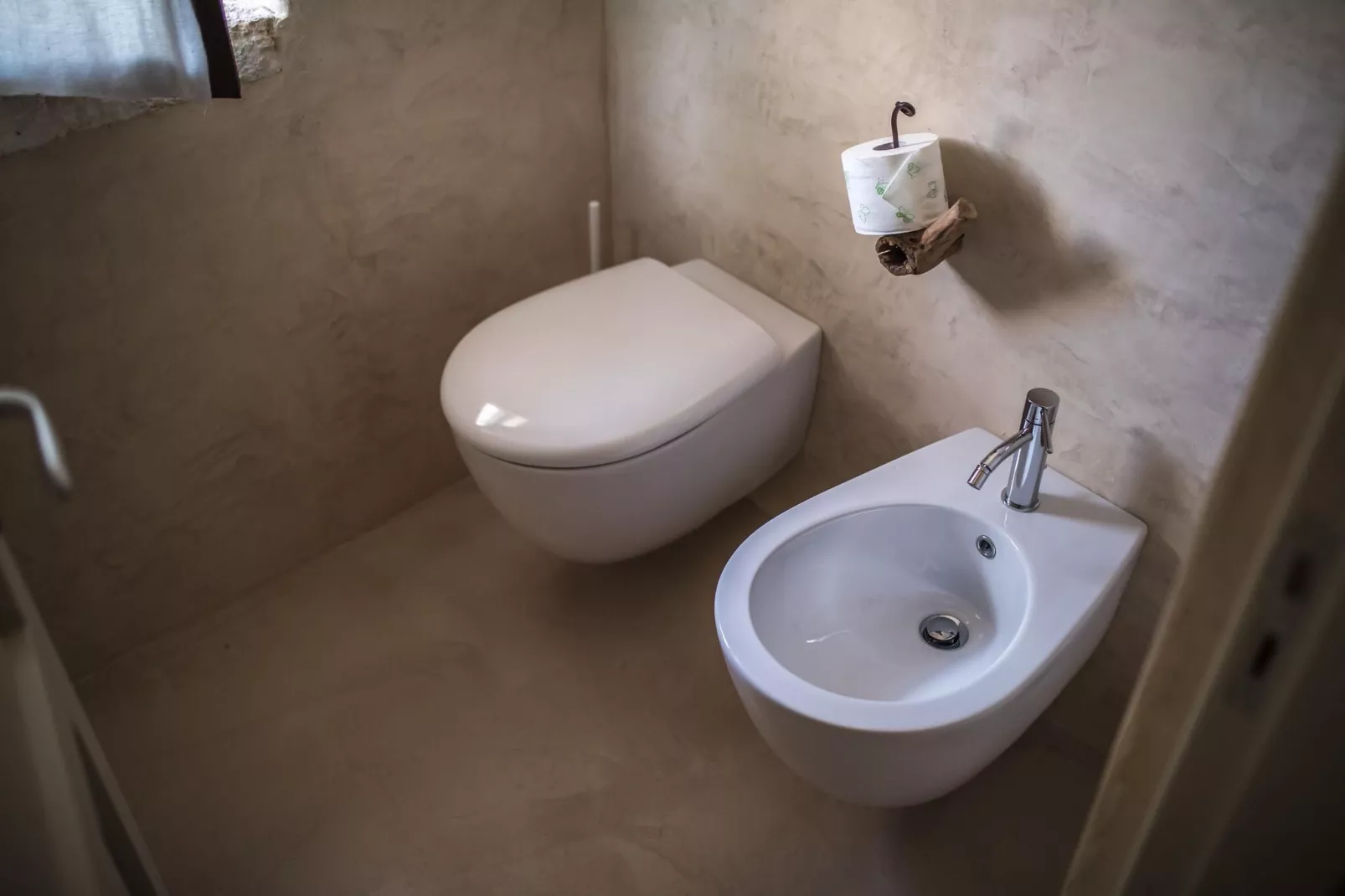Luxury Trullo Termetrio in Cisternino-Bathroom