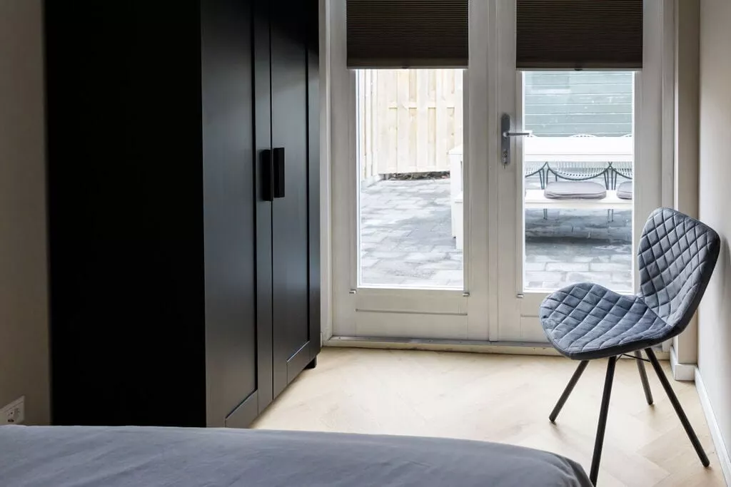 431965-Bedroom