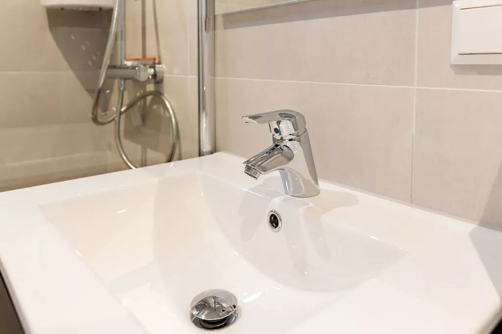 431965-Bathroom