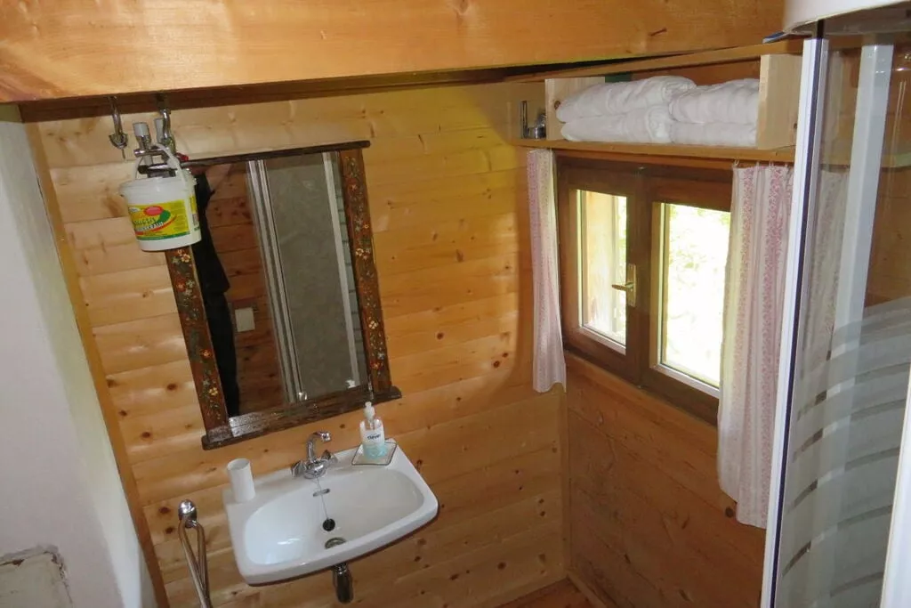 196669-Bathroom