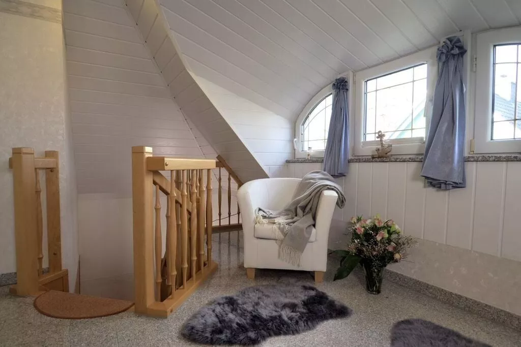 295914-Bedroom