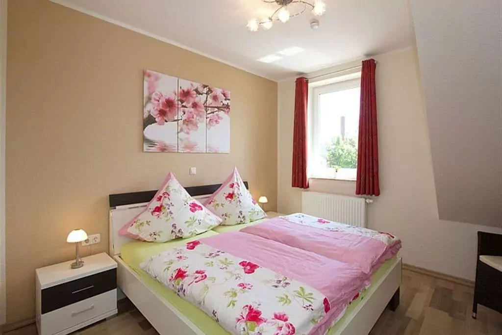 176393-Bedroom
