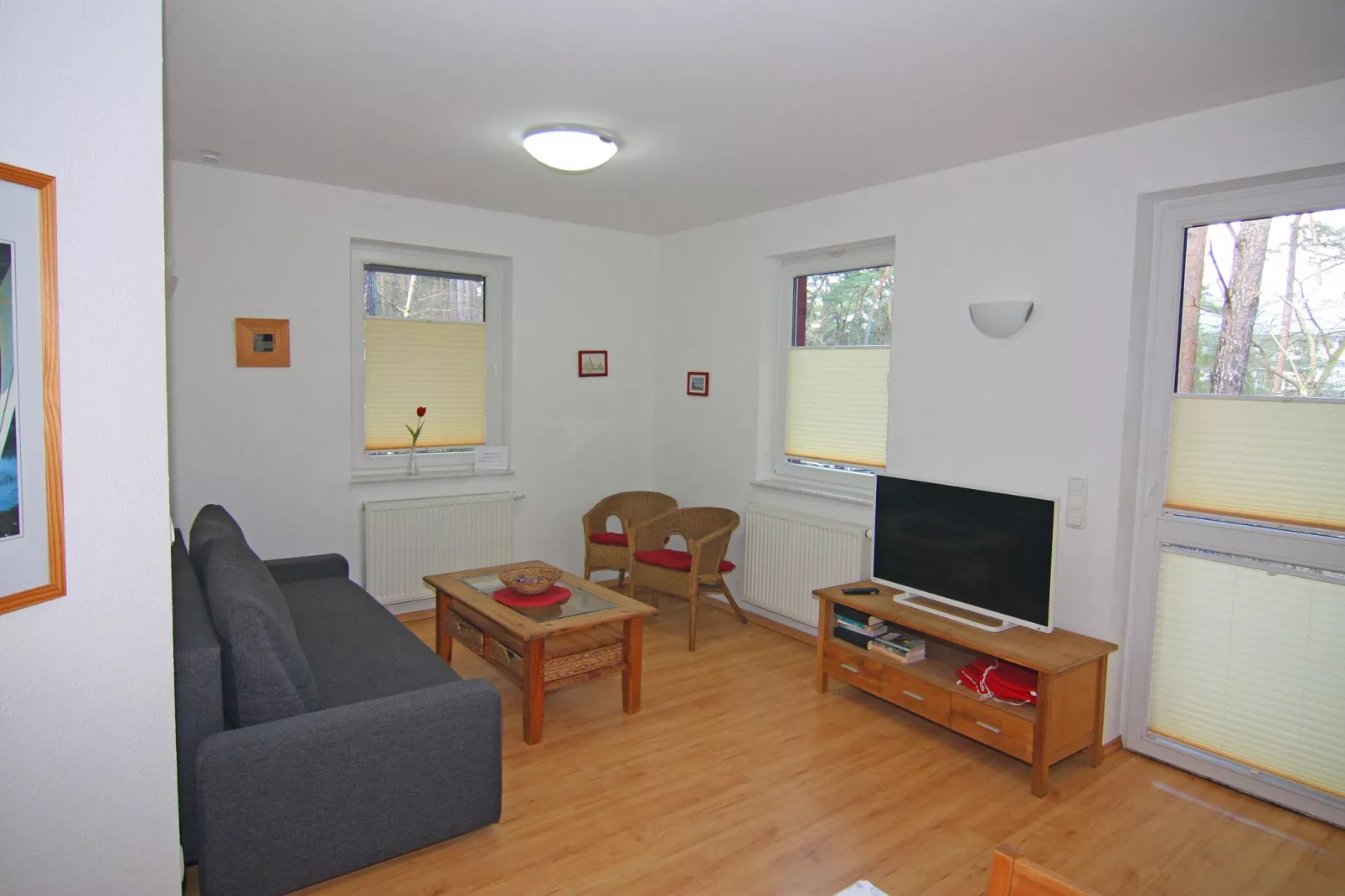 Im EG 50 qm / rechts-Living room