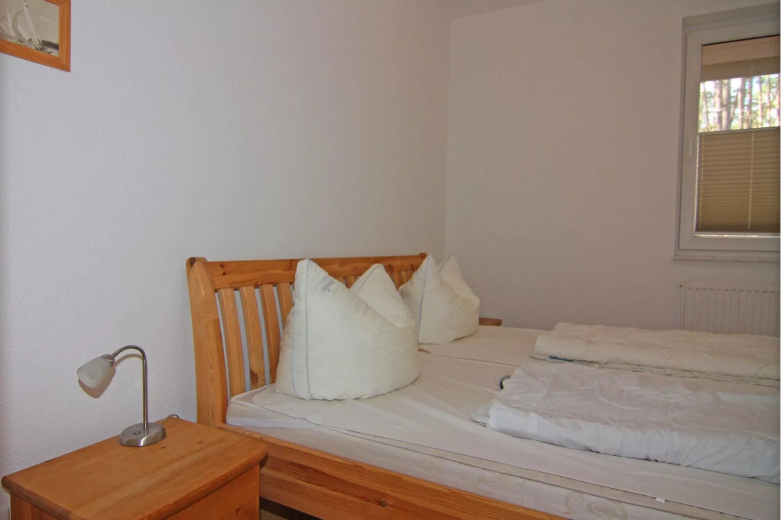 Im EG 50 qm / rechts-Bedroom