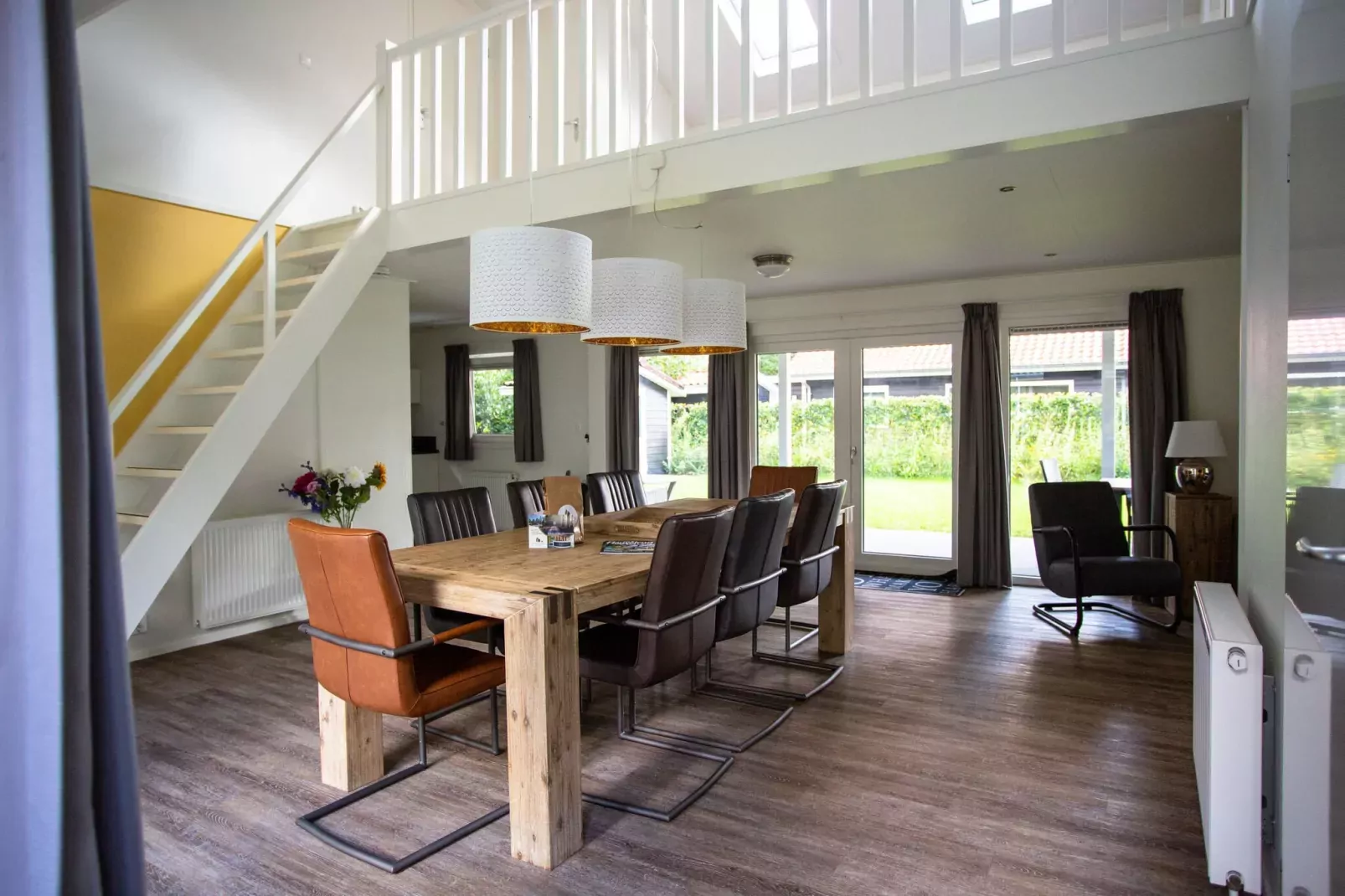 Vakantiepark De Thijmse Berg 18-Living room