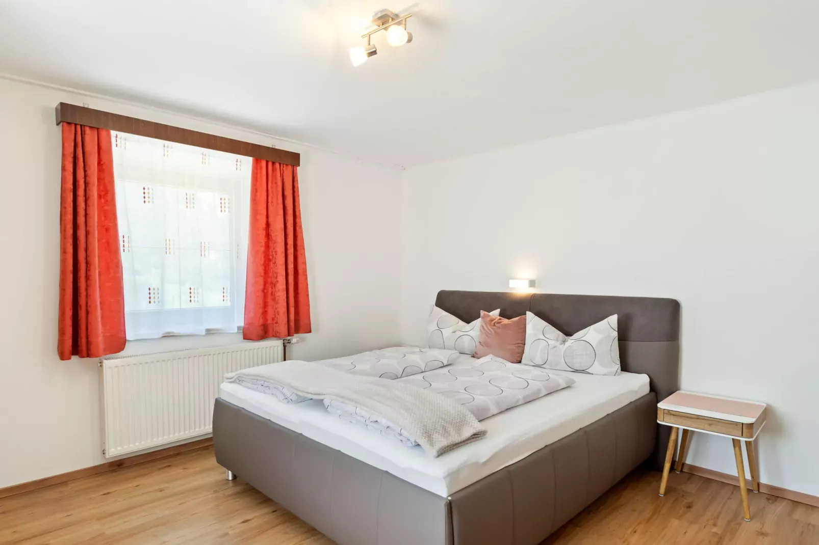 Prantl-Bedroom