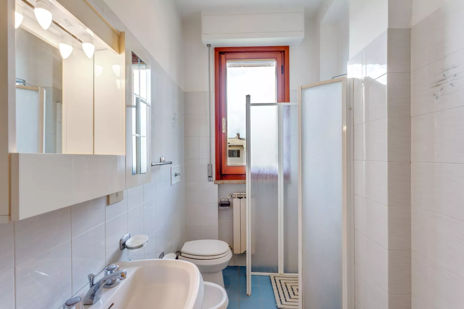Casa Tommaso - trilo 2 P - 6 pax-Badezimmer