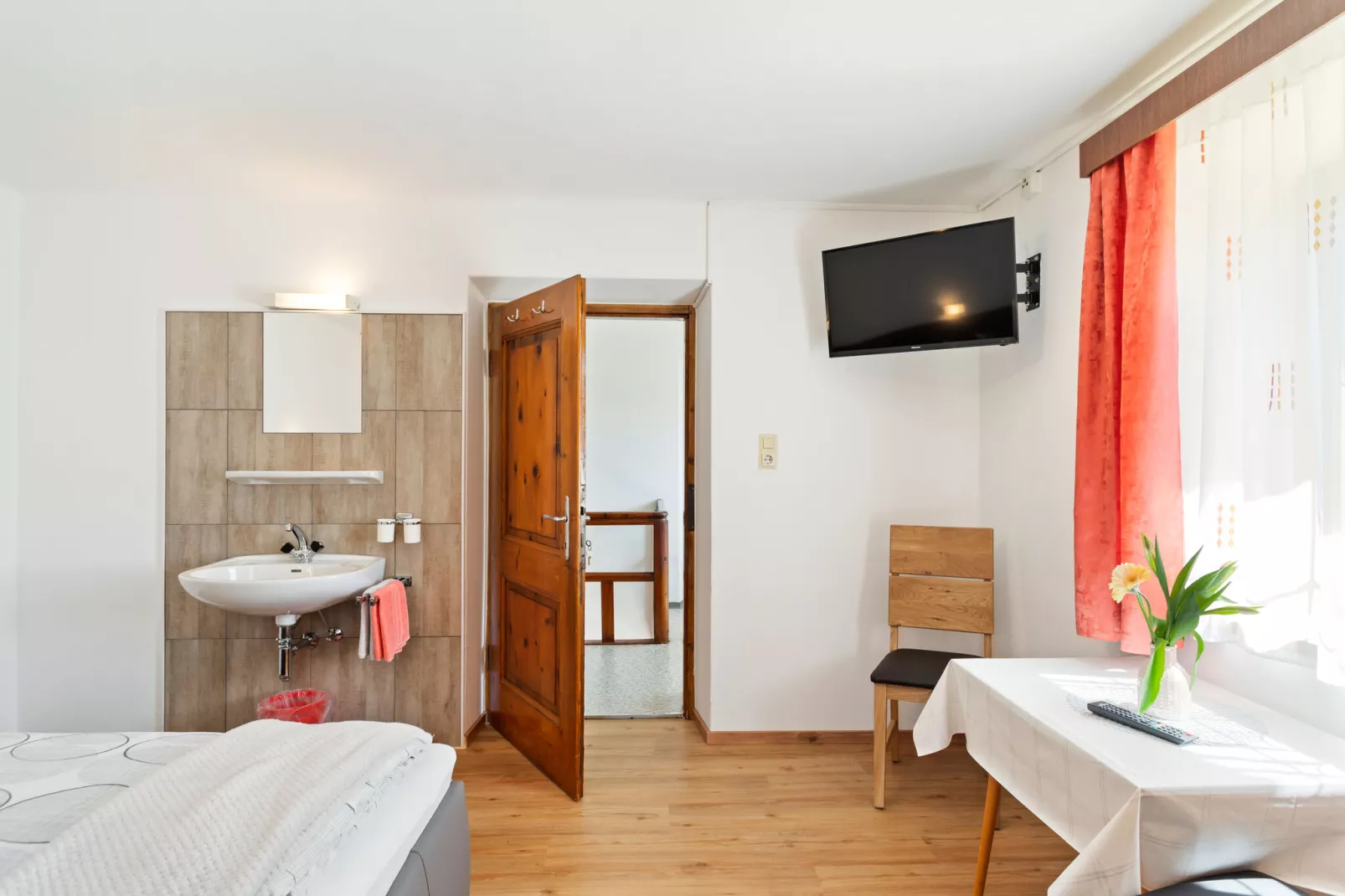 Prantl-Bedroom