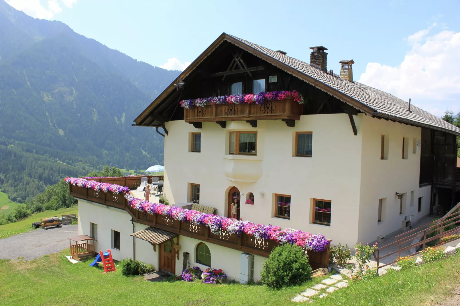 Prantl-Exterior summer