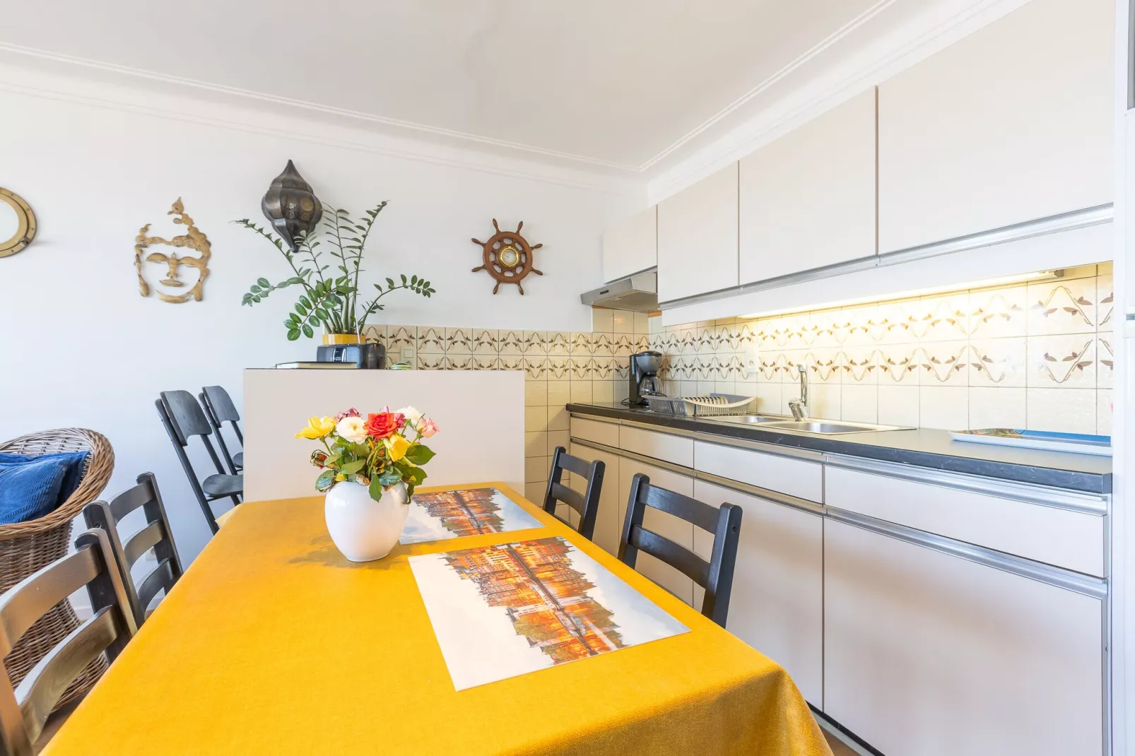 Rubens 0602-Kitchen