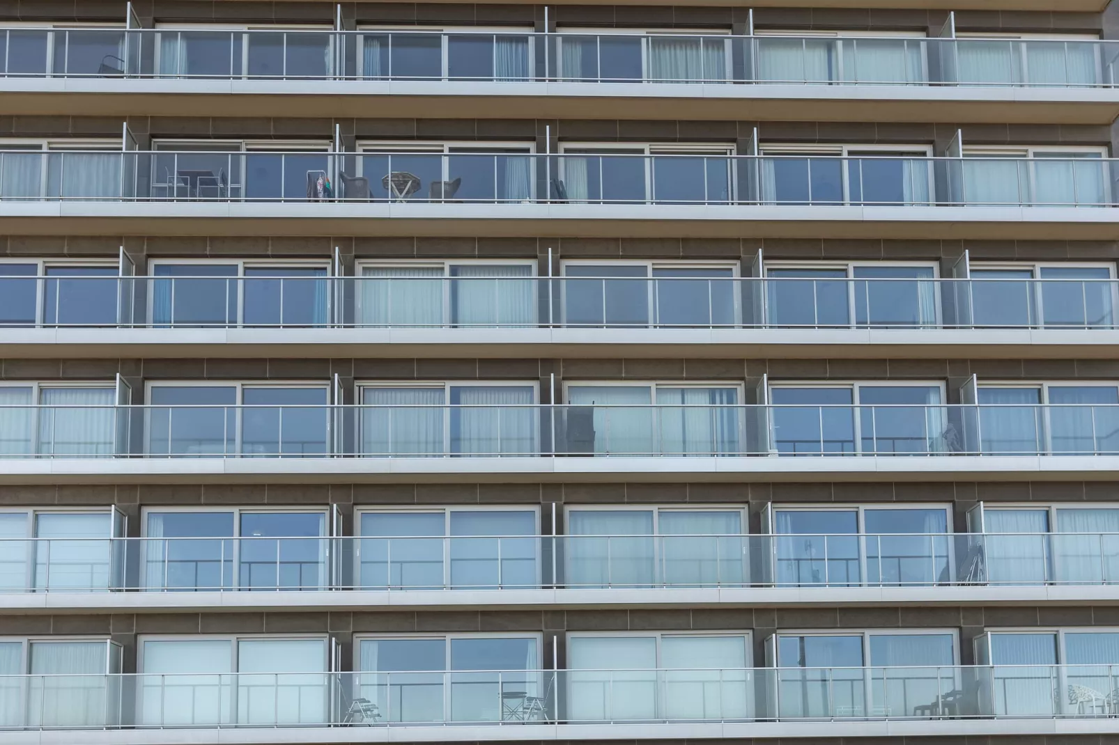 Romanza 0405-Exterior summer
