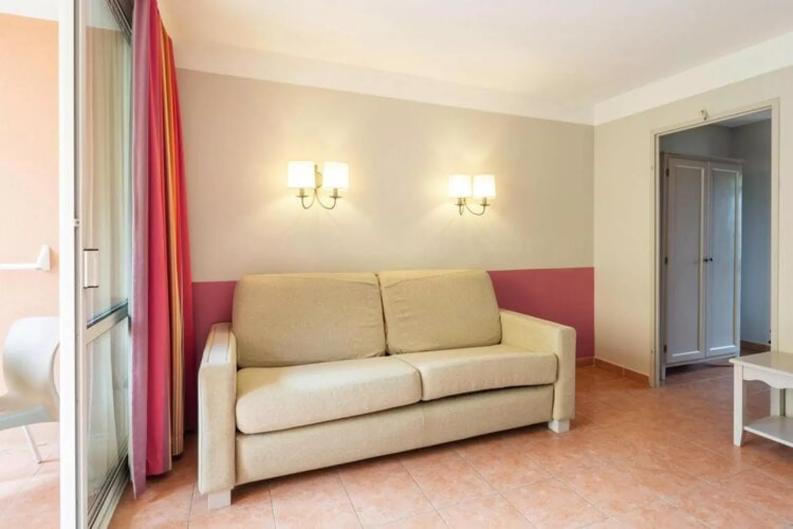 Residence Les Rives de Cannes Mandelieu Mandelieu-la-Napoule - 25 Standard - Apt 5 p - 1 bedroom-Wohnzimmer