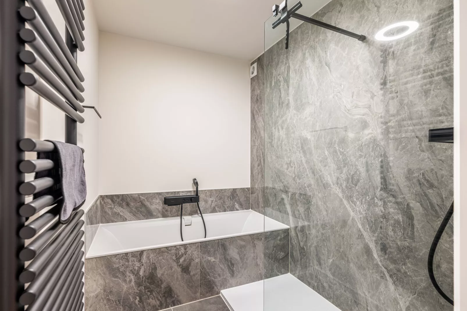 Vauban - 0002-Bathroom