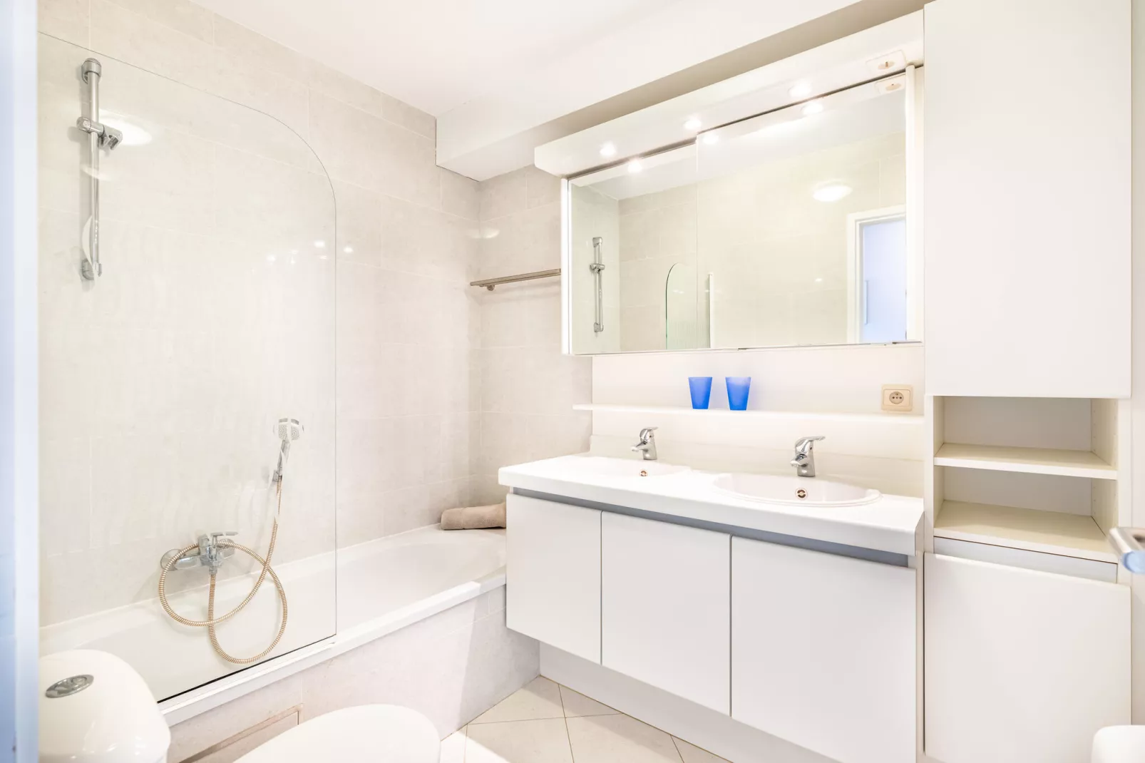Parnassia GV01GP-Bathroom