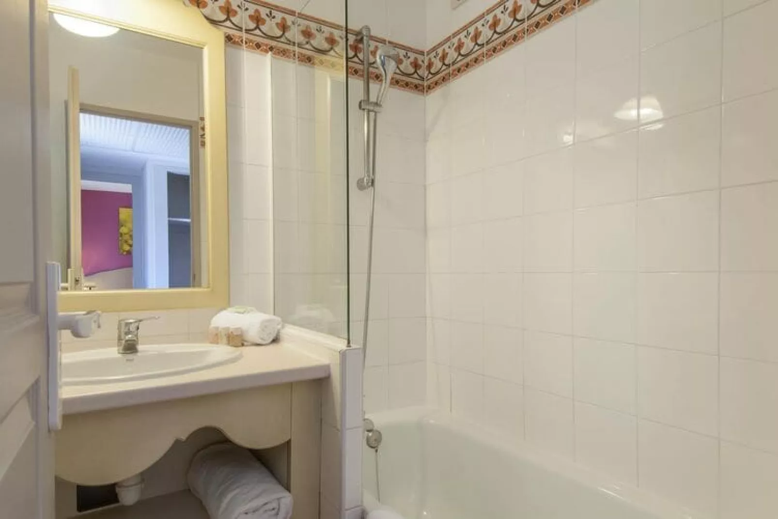 Residence Les Rives de Cannes Mandelieu Mandelieu-la-Napoule - 25 Standard - Apt 5 p - 1 bedroom-Badezimmer