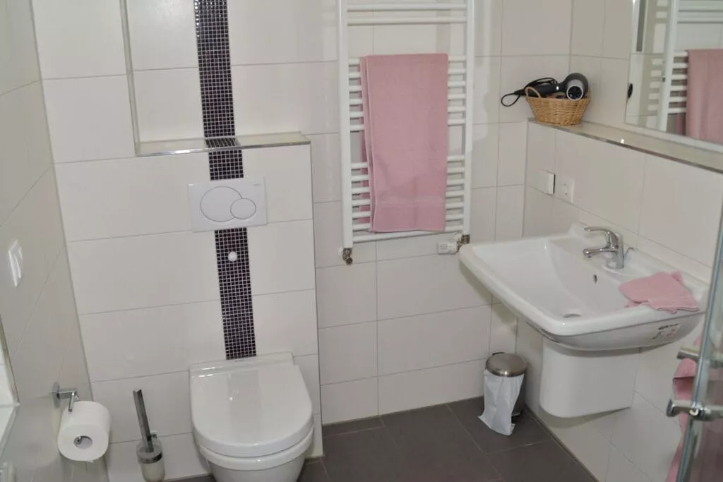 167181-Bathroom