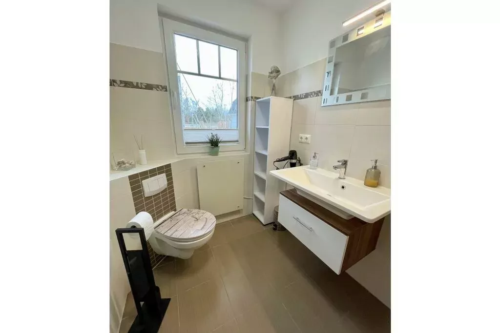 330976-Bathroom