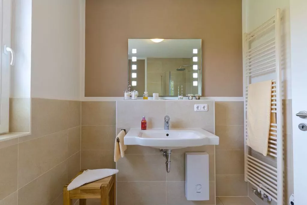 202356-Bathroom