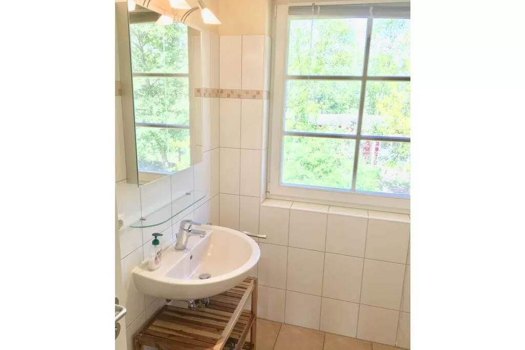 295468-Bathroom