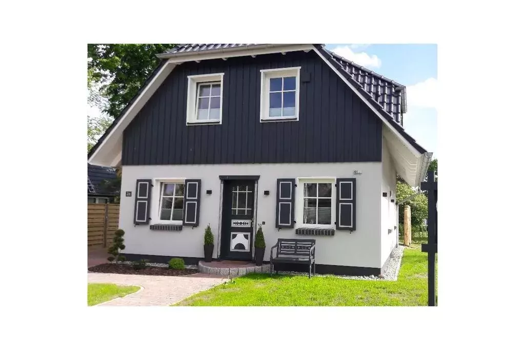 257041-View
