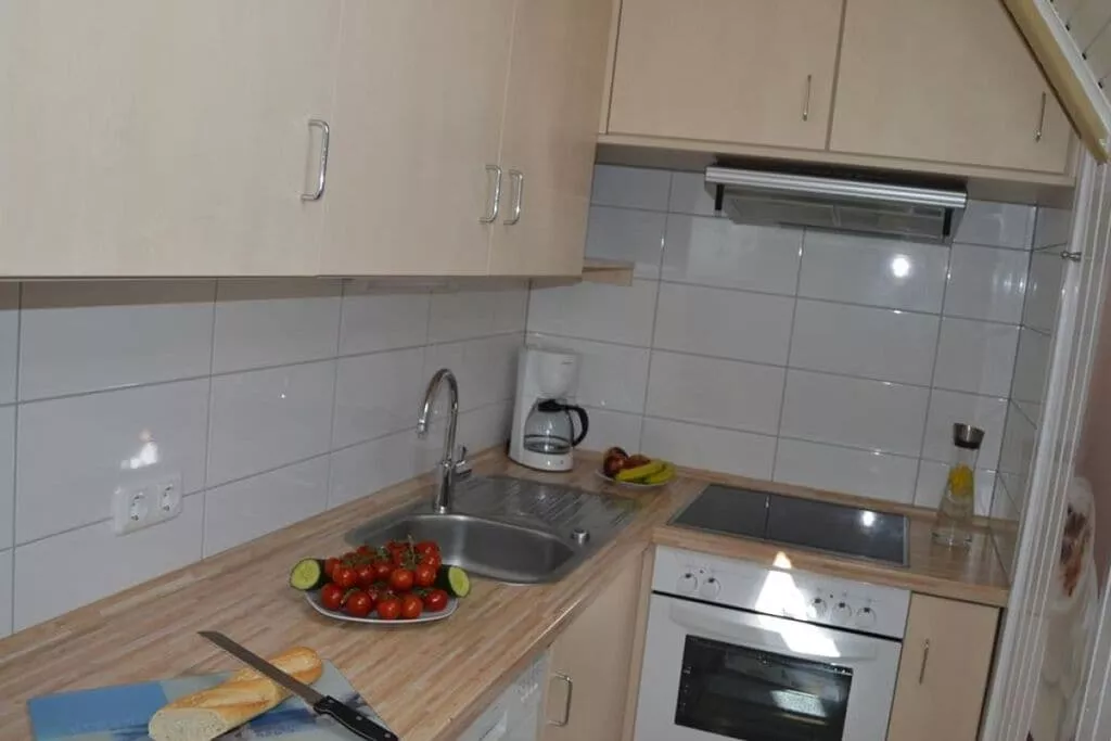236328-Kitchen