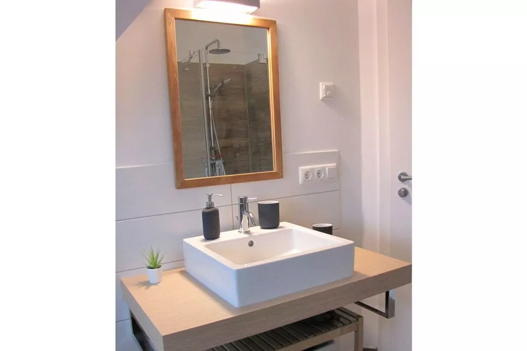 261799-Bathroom