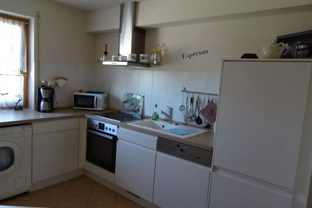 142998-Kitchen