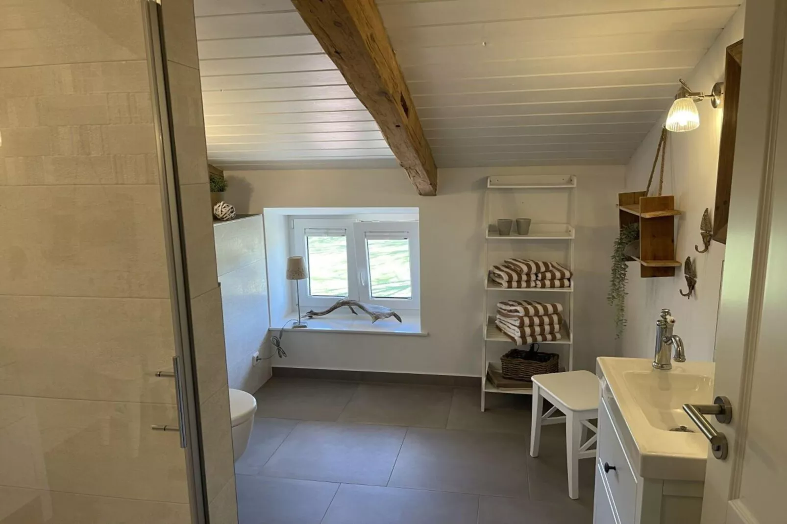394353-Living room