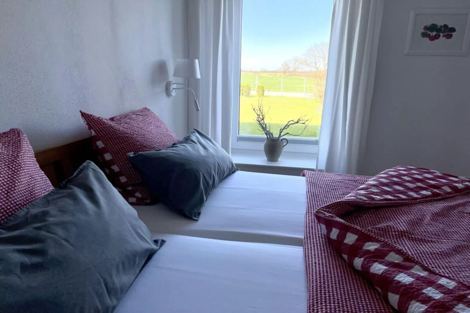 394353-Bedroom