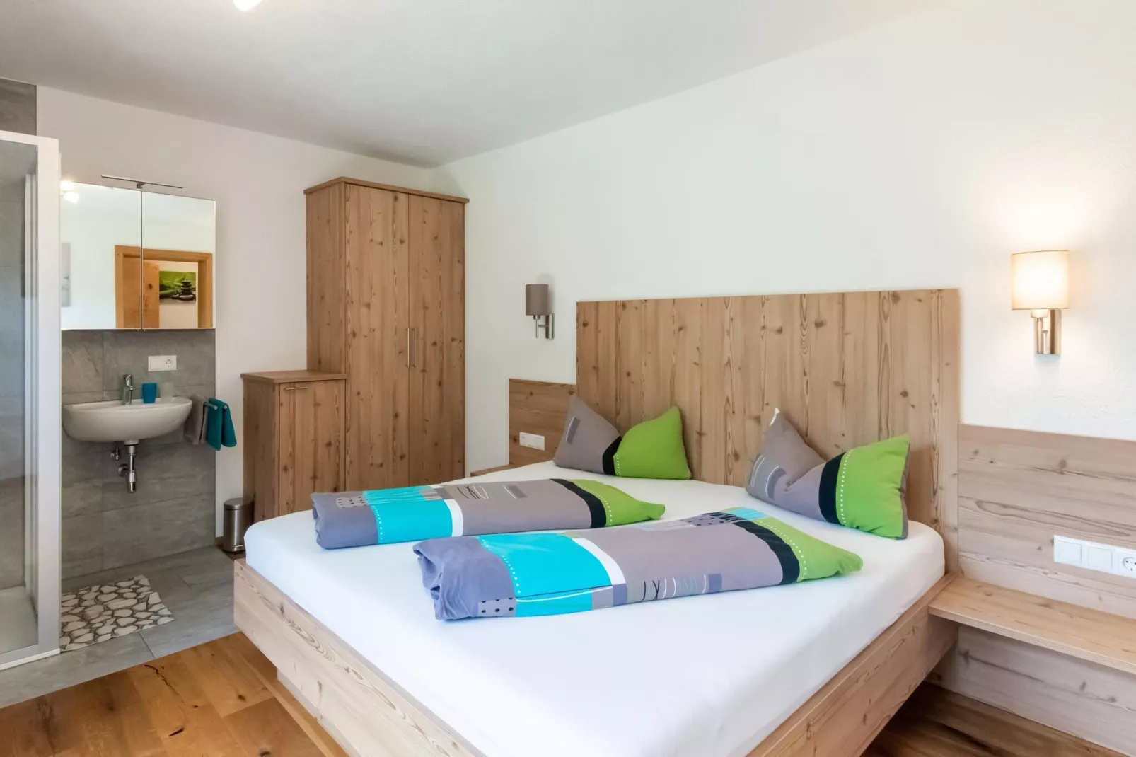 Auer-Bedroom