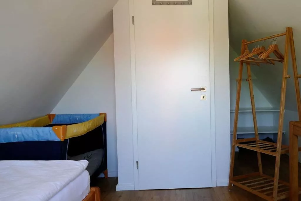 202931-Bedroom