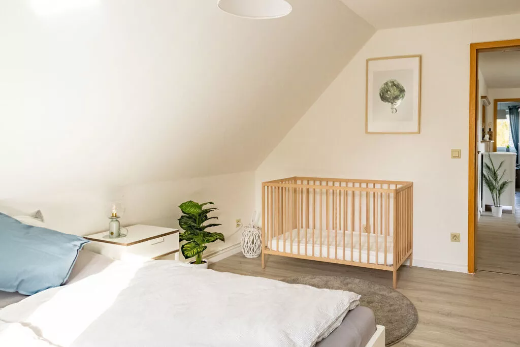 372308-Bedroom
