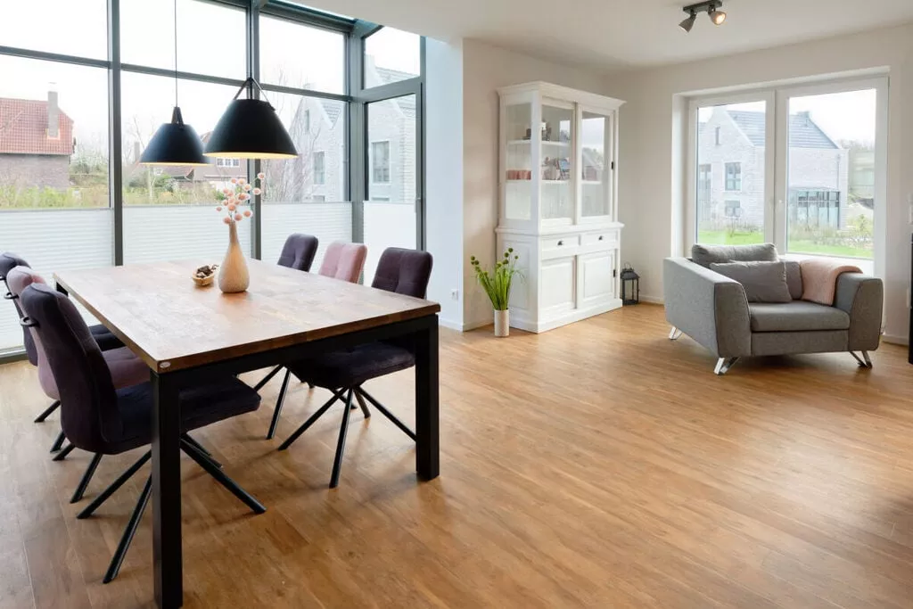 286182-Dining room