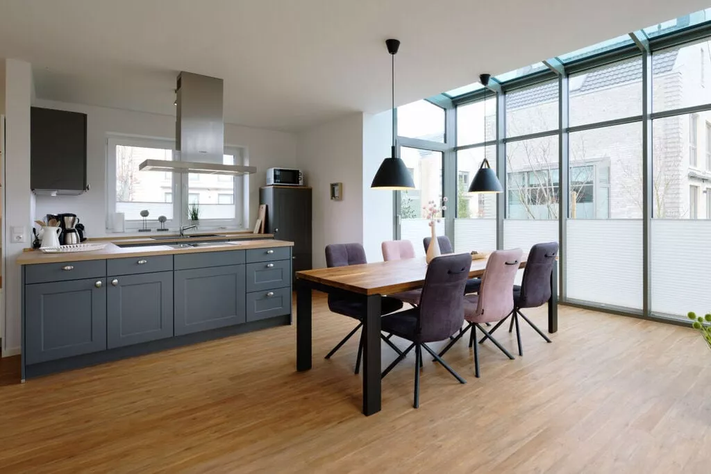 286182-Dining room