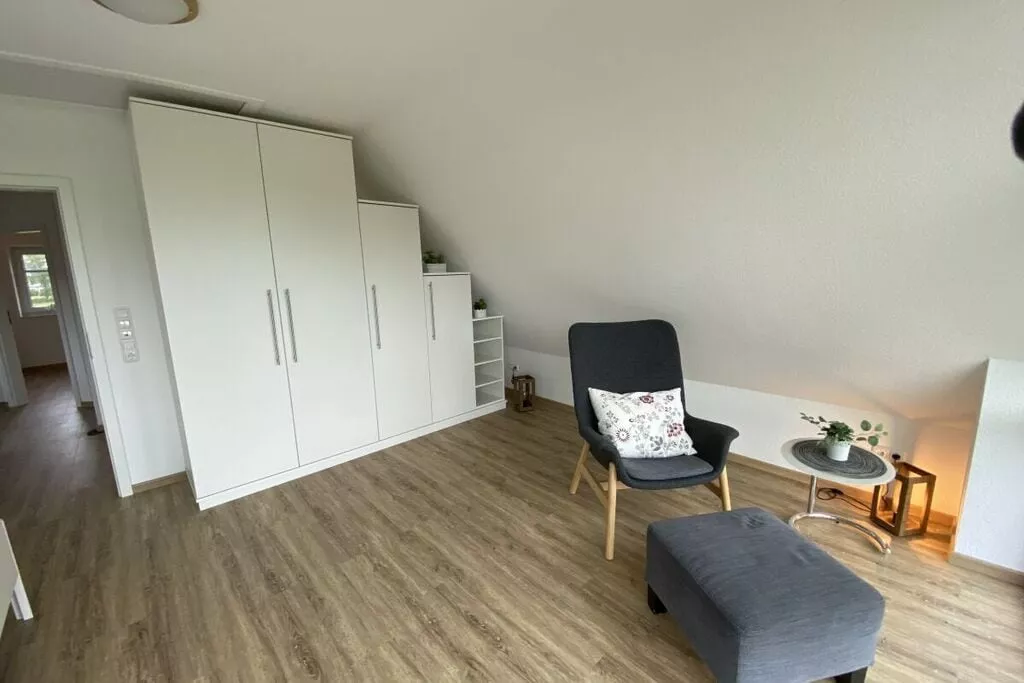 397392-Bedroom