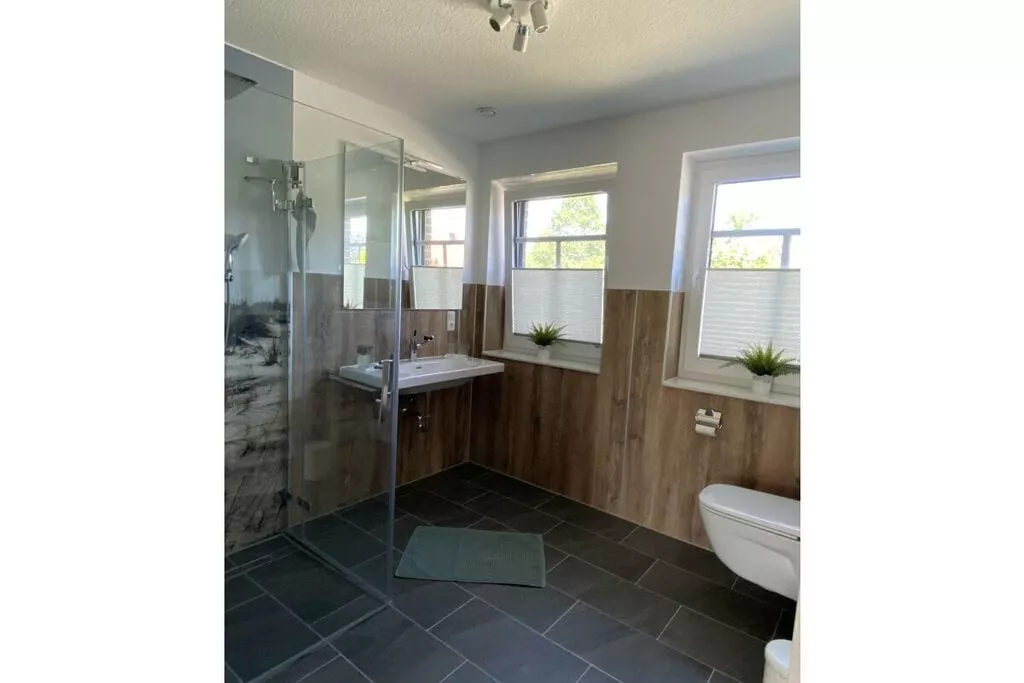 397392-Bathroom