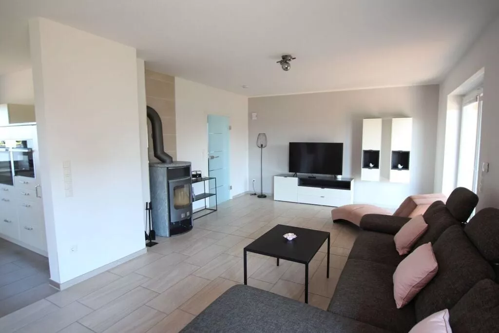 296905-Dining room