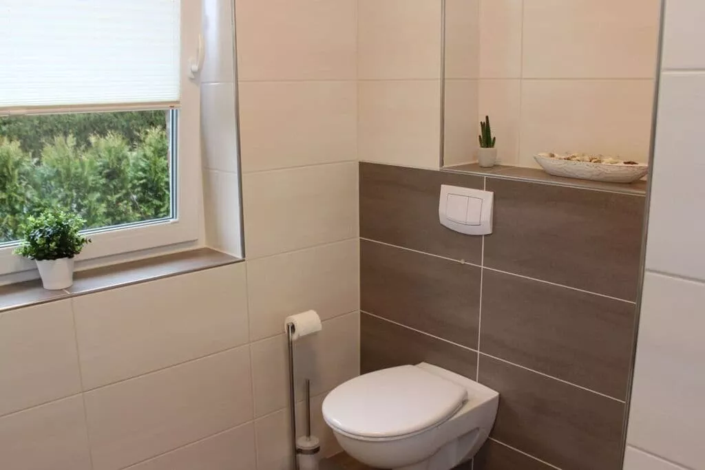 296905-Bathroom