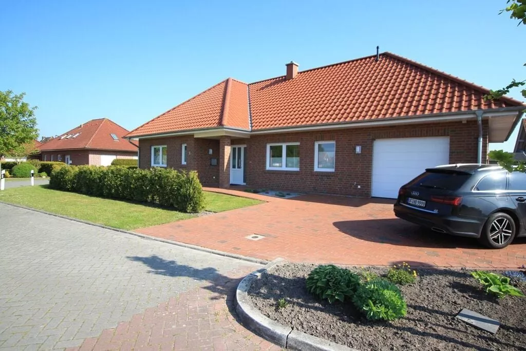 296905-View