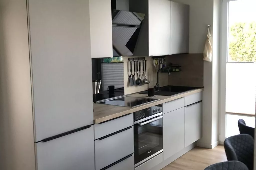 423434-Kitchen