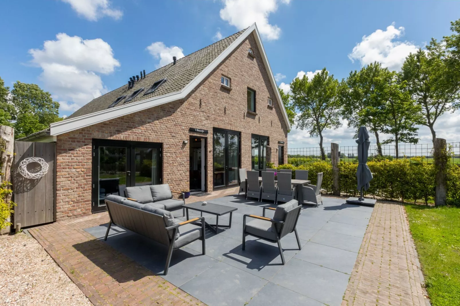 Lepelstraat 18A  Vrouwenpolder "'t Blauwtje"-Terrace balcony