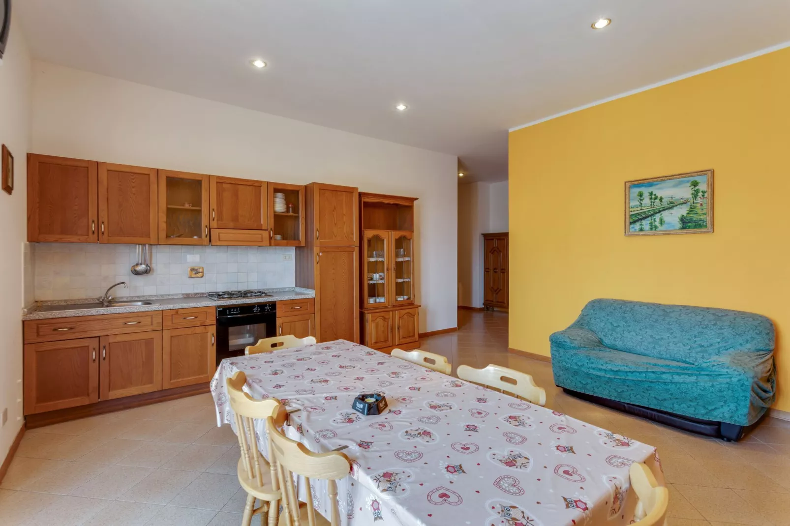 Casa Tommaso - Quadri P T - 8 pax-Kitchen