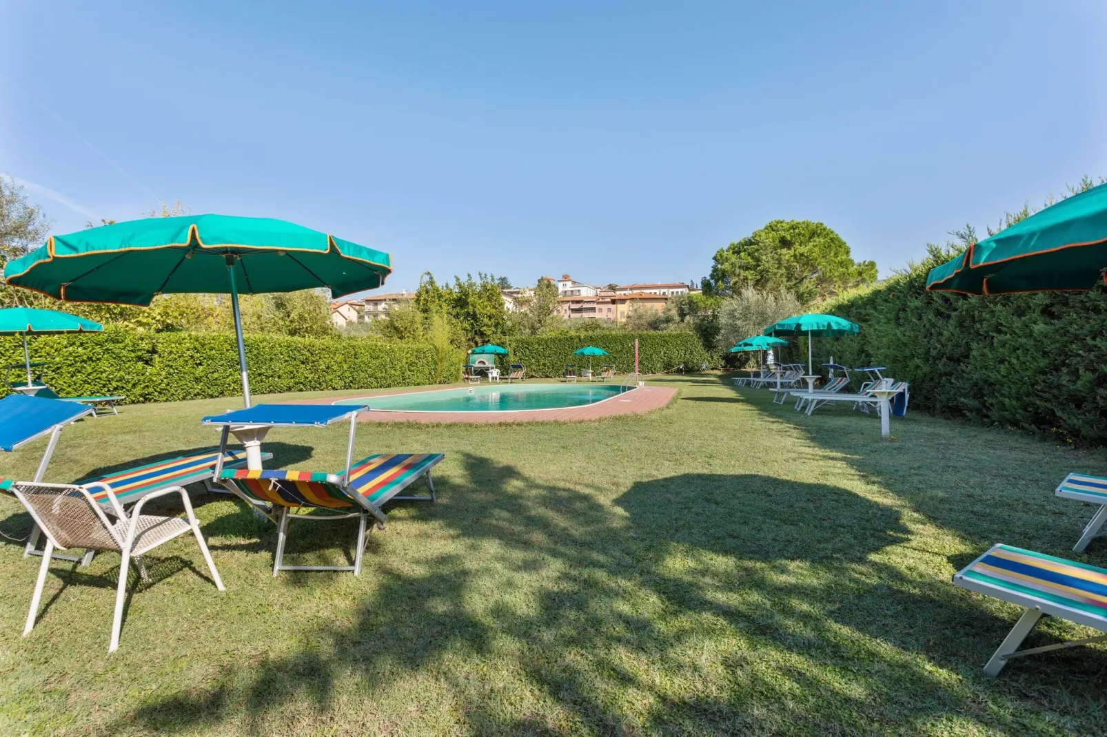 Casa Tommaso - Quadri P T - 8 pax-Gardens summer