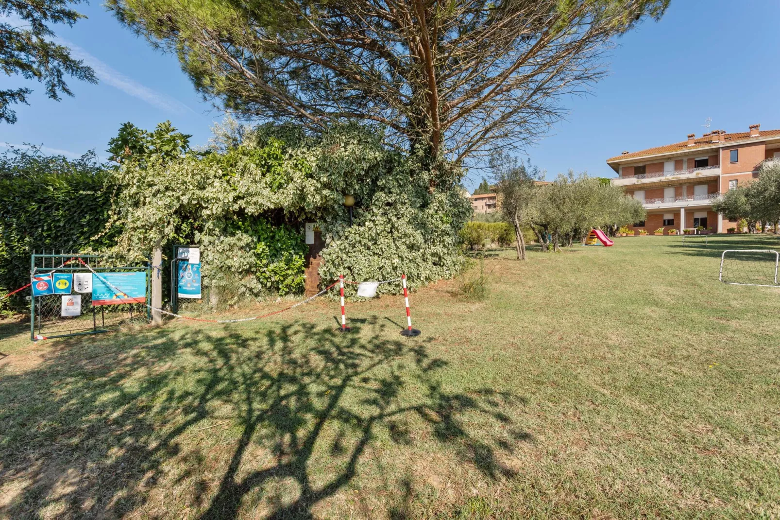 Casa Tommaso - Quadri P T - 8 pax-Gardens summer