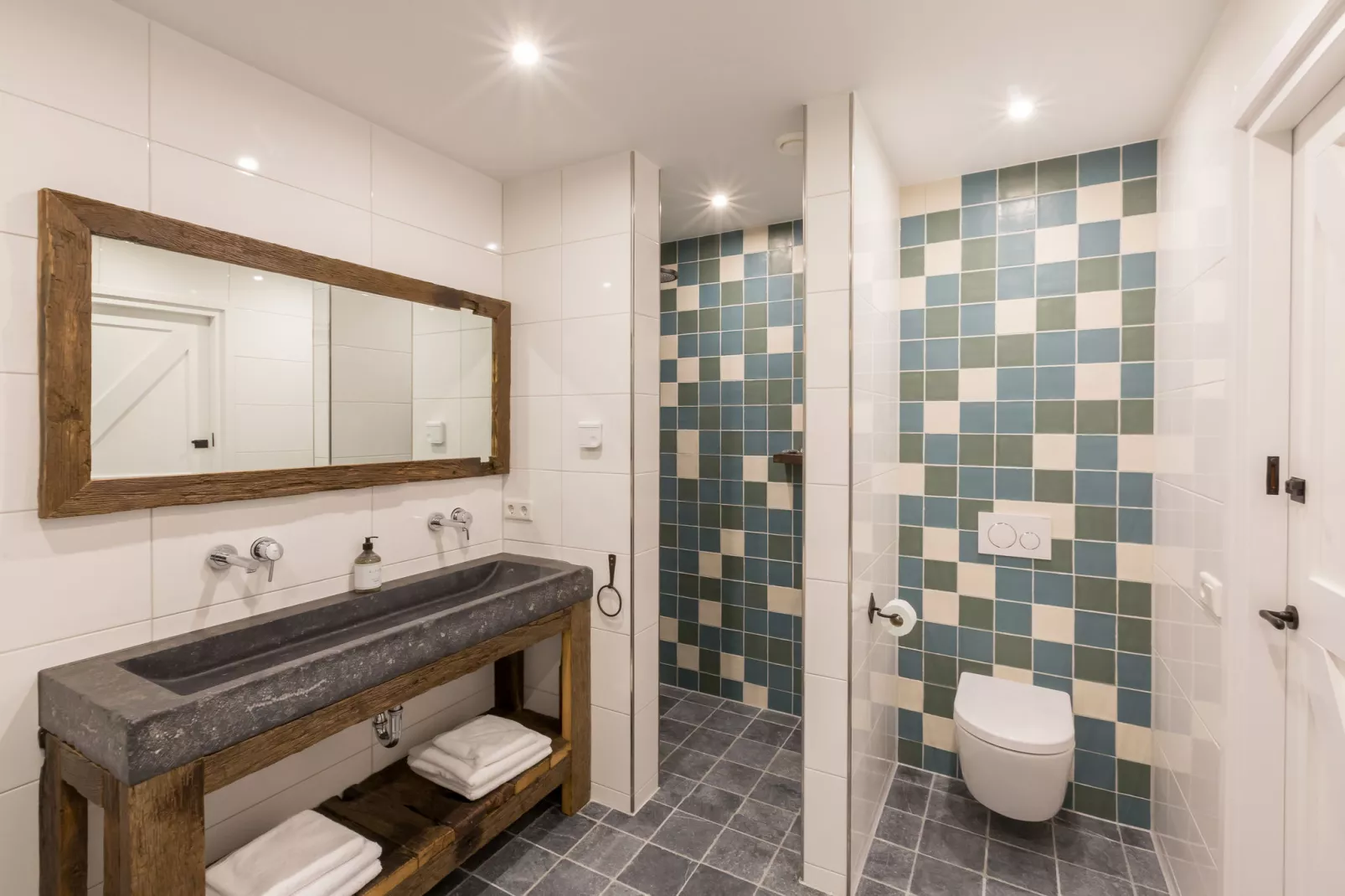 Lepelstraat 18A  Vrouwenpolder "'t Blauwtje"-Bathroom