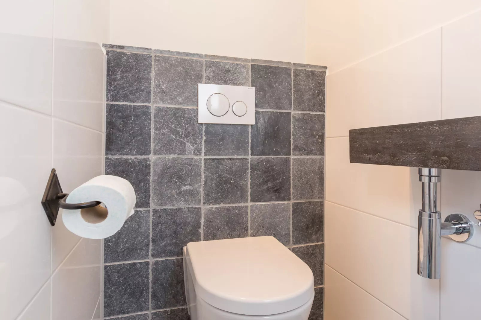 Lepelstraat 18A  Vrouwenpolder "'t Blauwtje"-Bathroom