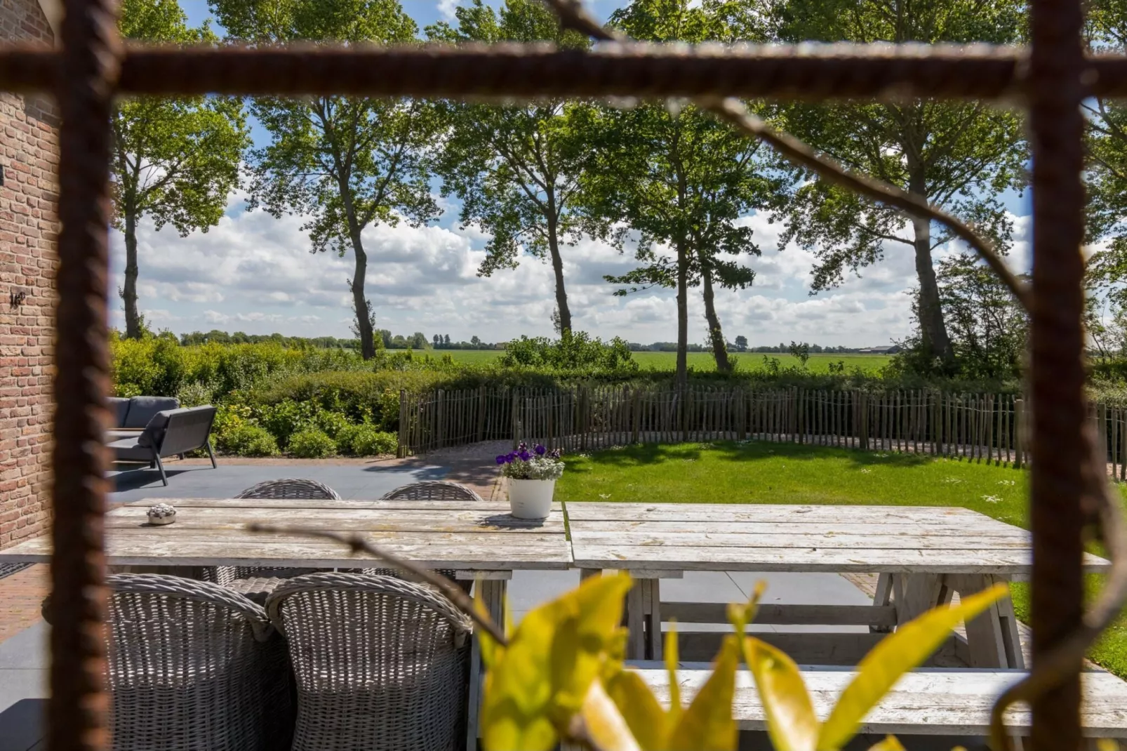 Lepelstraat 18B  Vrouwenpolder "'t Zwartje"-Terrace balcony