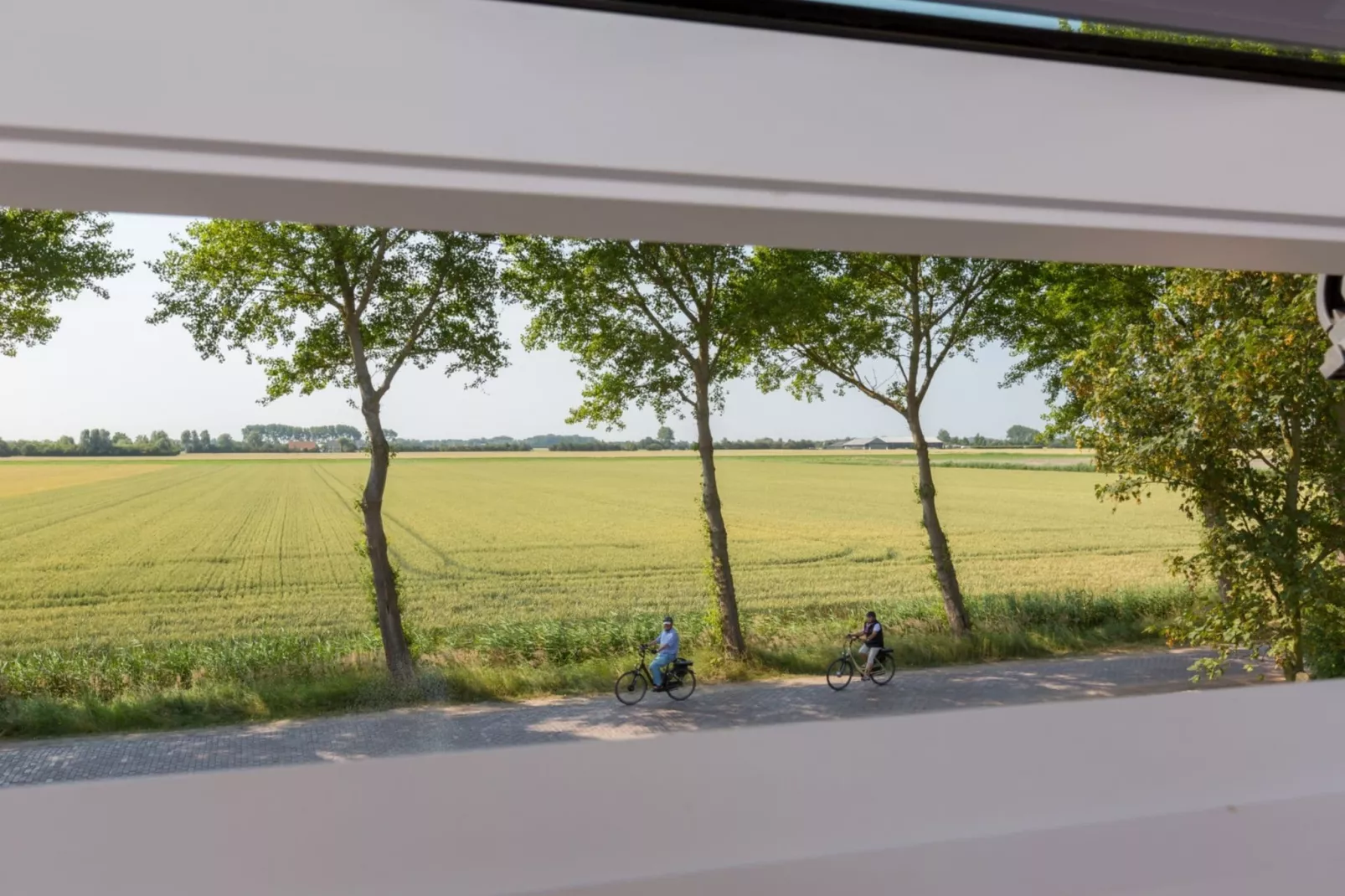 Lepelstraat 18B  Vrouwenpolder "'t Zwartje"-View summer